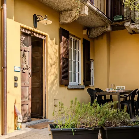 Lungolago By Interhome לקו