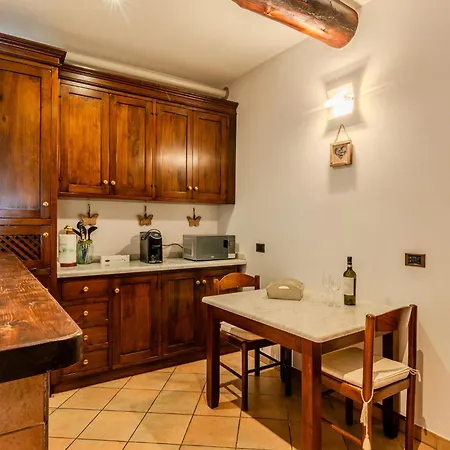 Lungolago By Interhome דירה לקו