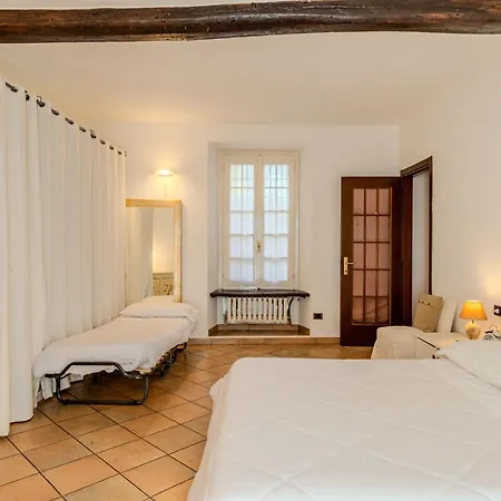 Lungolago By Interhome Lejlighed Lecco