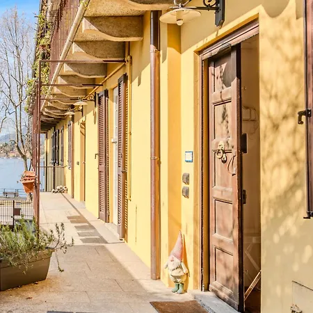 Lungolago By Interhome לקו