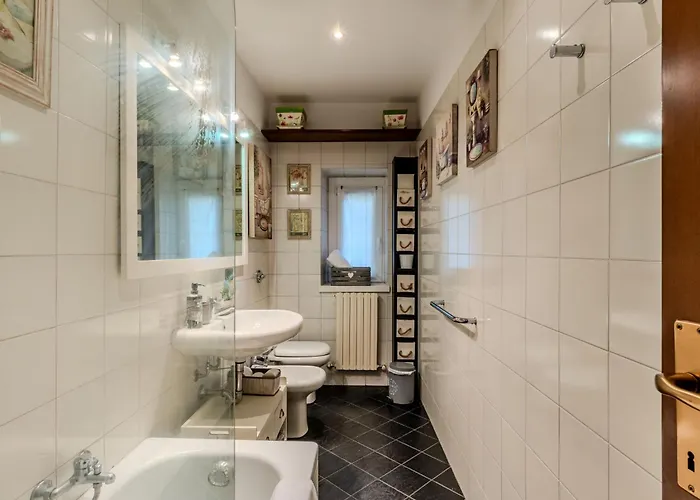 Lejlighed Lungolago By Interhome *