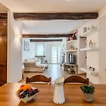 Appartamento Lungolago By Interhome